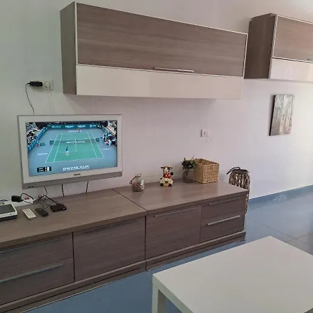Casa Tavio 2 * ארונה